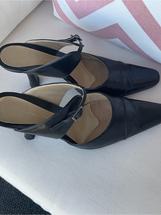 Roberto Vianni Shoes - Roberto Vianni Black Leather Slingback Pointed Heels